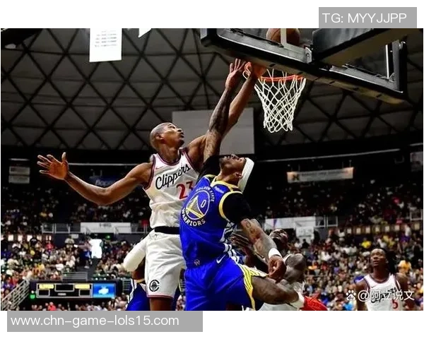 2015年勇士与雷霆激战赛程回顾及精彩瞬间分析