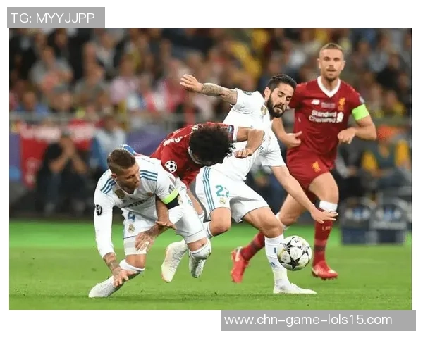 曼彻斯特联队与皇家马德里激战正酣谁将赢得这场巅峰对决